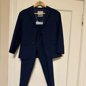 Zara Kids Blue Suit size 9 (Jacket and Pants included)
